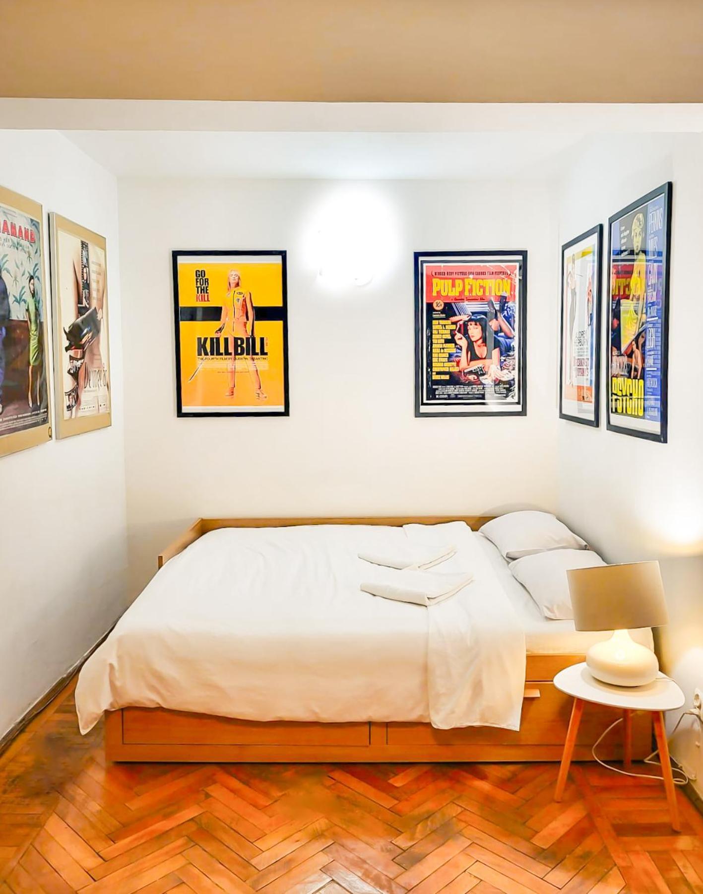 Central Park Hollywood Apartment Бухарест Экстерьер фото